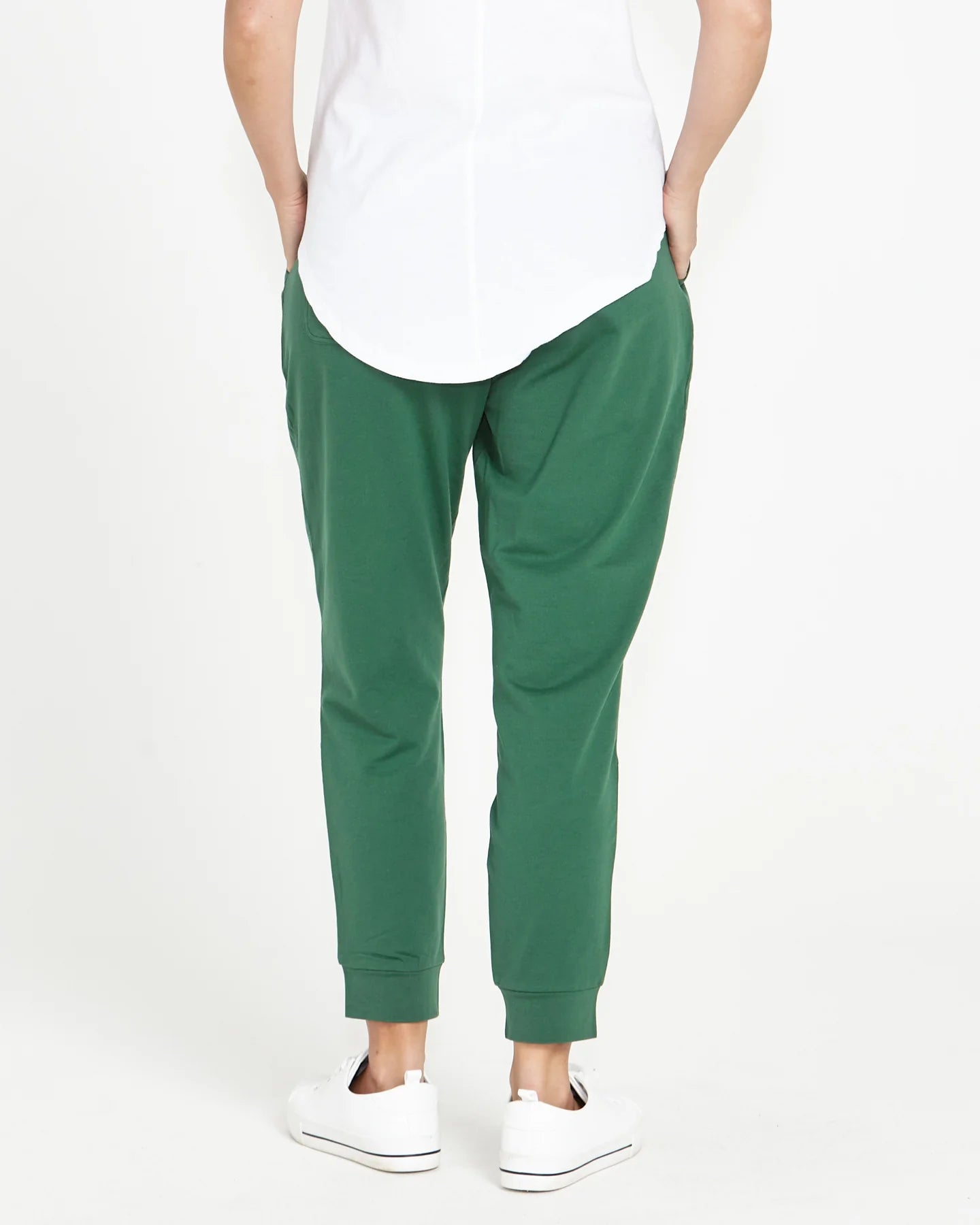 Betty Basics Lindsay Jogger Dark Green