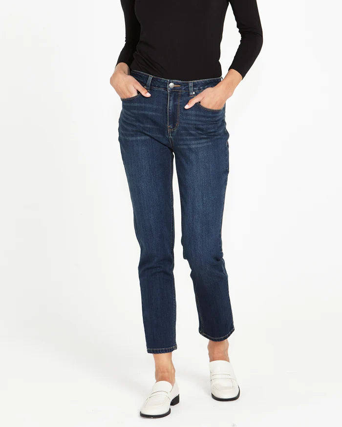 Betty Basics Winona Curve Jeans Smokey Blue